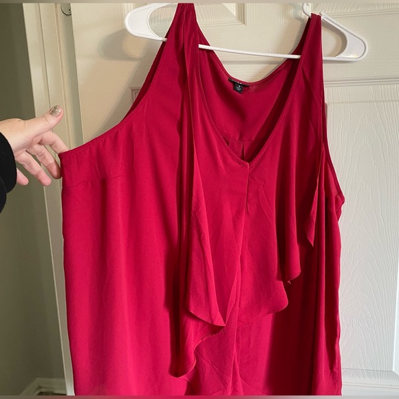 Tired size 3 Red Tank Top Blouse! - Picture 3 of 8